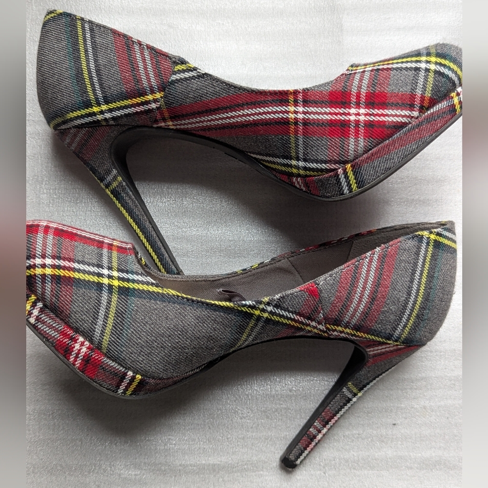 Plaid High Heels - Red and Gray